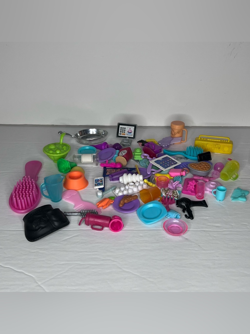 Barbie Fashion Doll Accessories Lot Brush Hair Dryer phones Hangers Dishes